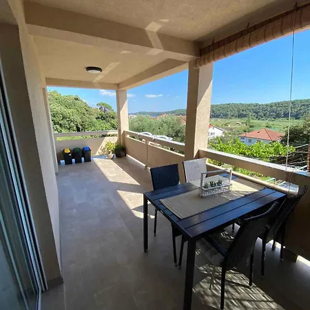 아파트 In - Insel Rab 49060 *