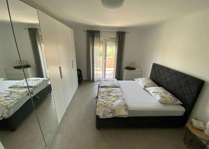 In - Insel Rab 49060 شقة